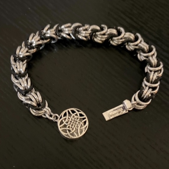 Celtic chain bracelet . handcrafted silver & black maille bizantine links - Picture 14 of 15